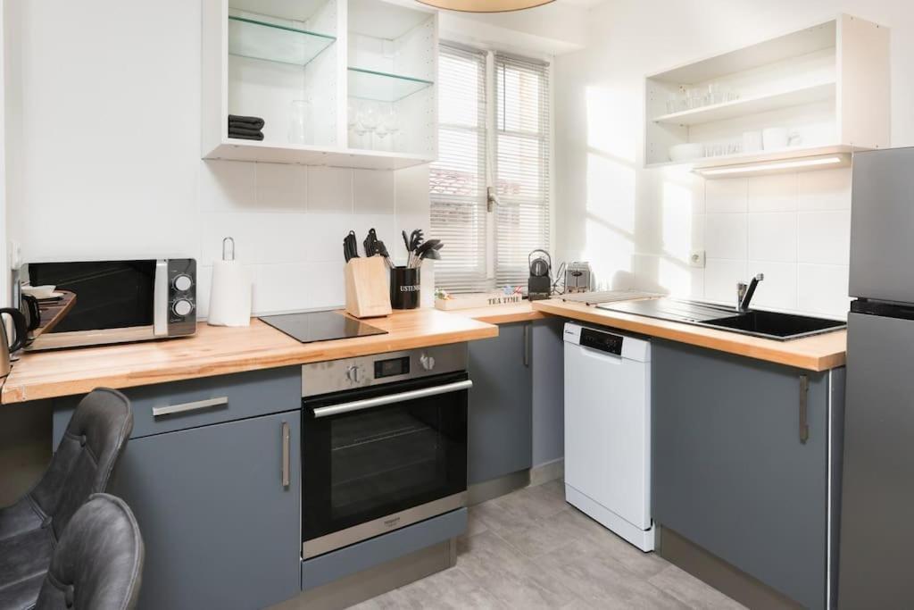Apartamento N3 Des Etudes Duplex Hypercentre Wifi Conciergeriedamecarcas Carcasona Exterior foto